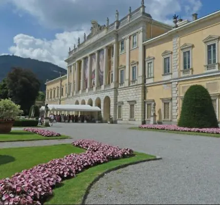 Casa Girasole كومو